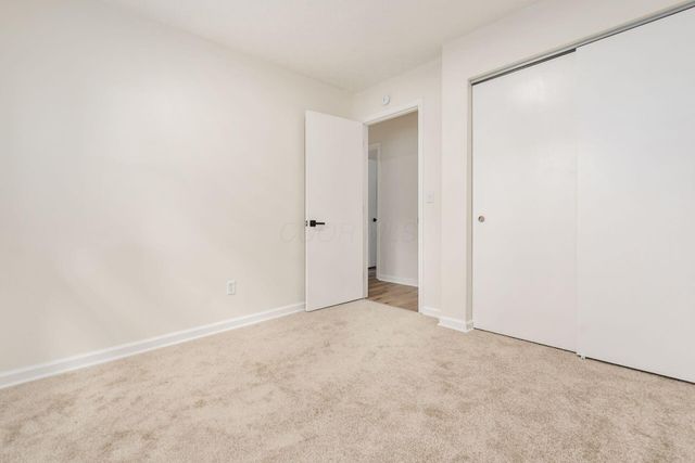 318 Kellybrook Place, Galloway, OH 43119