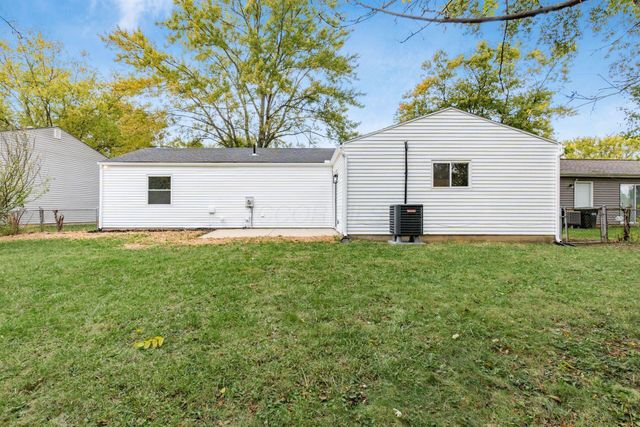 318 Kellybrook Place, Galloway, OH 43119