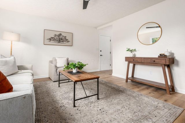 318 Kellybrook Place, Galloway, OH 43119