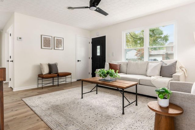 318 Kellybrook Place, Galloway, OH 43119