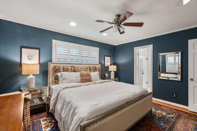 5421 Schumacher Lane, Houston, TX 77056