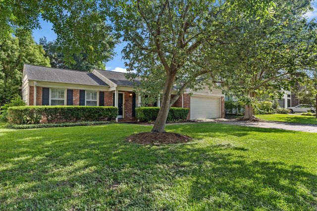 5421 Schumacher Lane, Houston, TX 77056