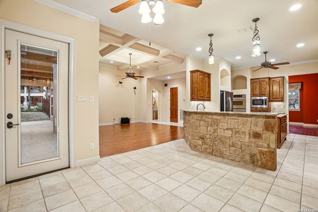 19835 BRANDYWINE CV, Garden Ridge, TX 78266
