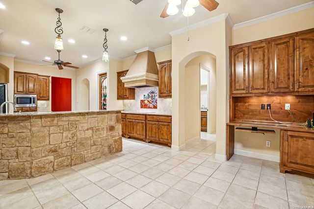 19835 BRANDYWINE CV, Garden Ridge, TX 78266