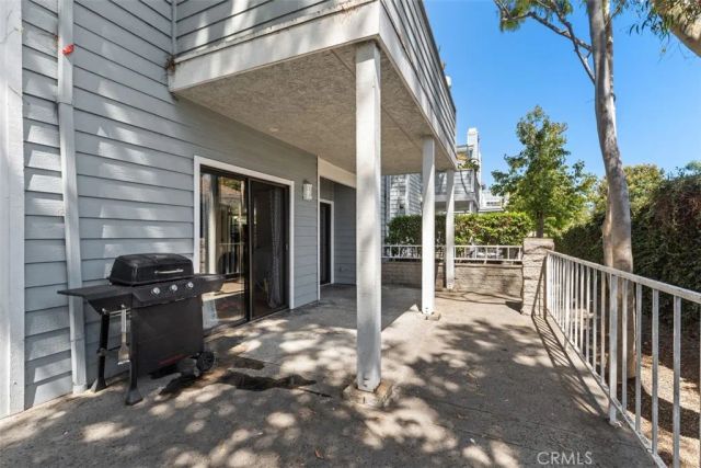 16960 Algonquin Street 103, Huntington Beach, CA 92649