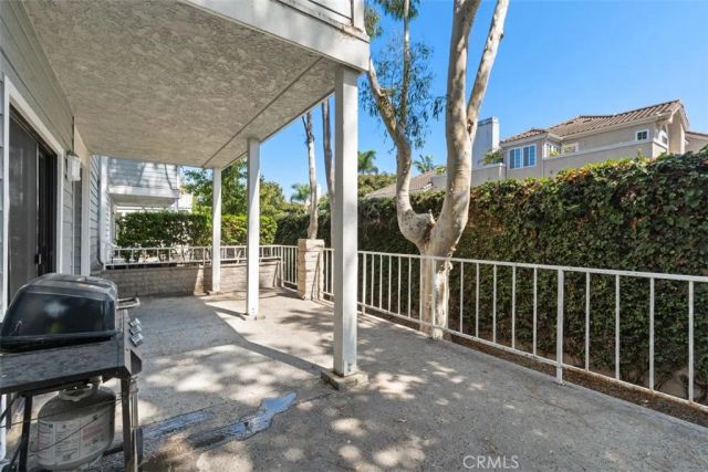 16960 Algonquin Street 103, Huntington Beach, CA 92649
