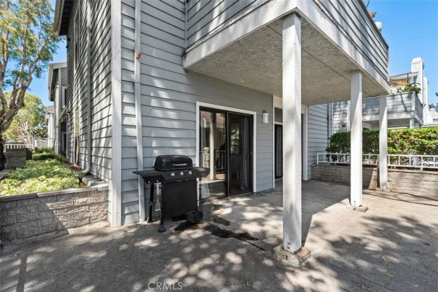16960 Algonquin Street 103, Huntington Beach, CA 92649