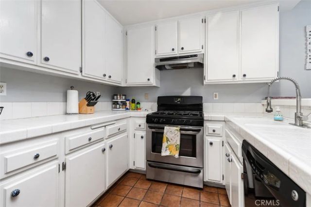16960 Algonquin Street 103, Huntington Beach, CA 92649