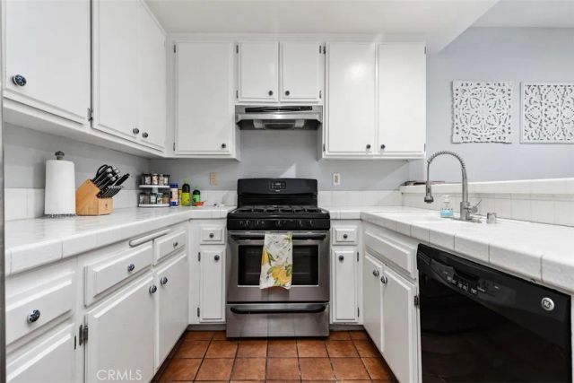 16960 Algonquin Street 103, Huntington Beach, CA 92649