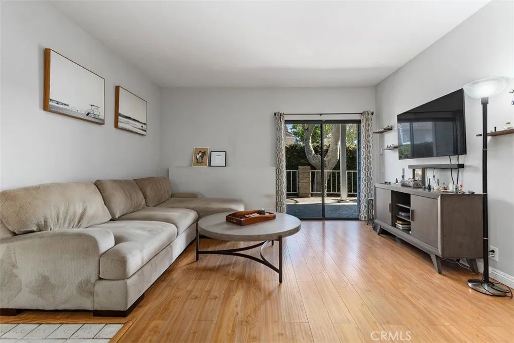 16960 Algonquin Street 103, Huntington Beach, CA 92649