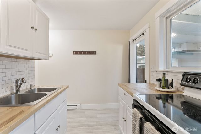 978 Peace Portal Drive, Blaine, WA 98230