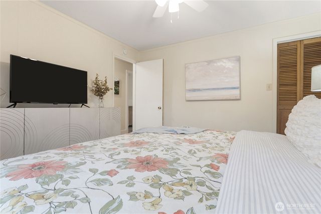 978 Peace Portal Drive, Blaine, WA 98230