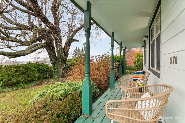 978 Peace Portal Drive, Blaine, WA 98230