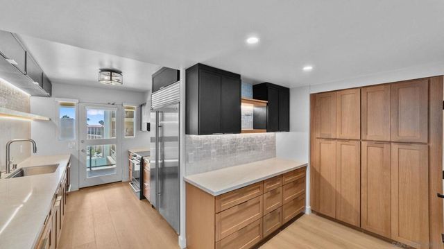 939 Coast Blvd 6F, La Jolla, CA 92037