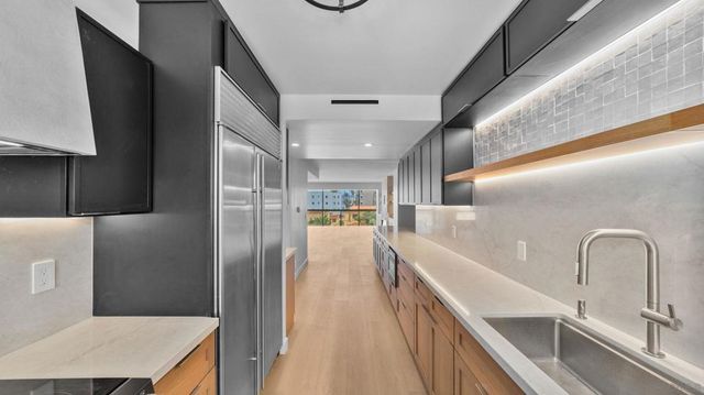 939 Coast Blvd 6F, La Jolla, CA 92037