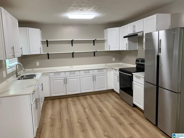 5245 SCENIC VIEW DRIVE, Irondale, AL 35210