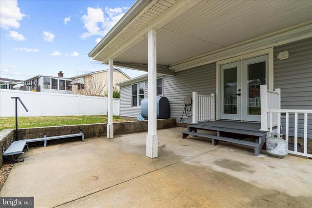 12129 BUTTONWOOD LN, Baltimore, MD 21220