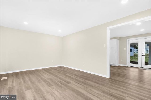 12129 BUTTONWOOD LN, Baltimore, MD 21220