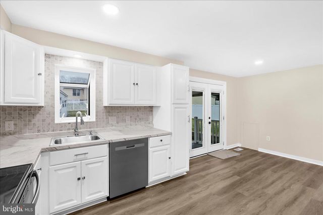 12129 BUTTONWOOD LN, Baltimore, MD 21220