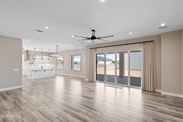 10136 W HATFIELD Road, Peoria, AZ 85383