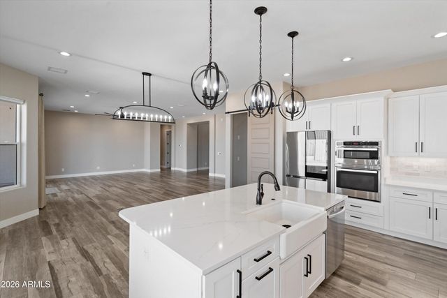 10136 W HATFIELD Road, Peoria, AZ 85383