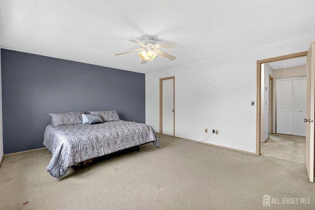 8 Marc Drive, South Brunswick, NJ 08810