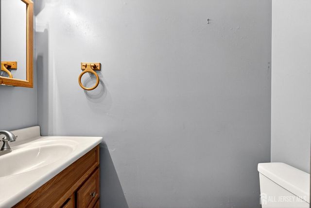 8 Marc Drive, South Brunswick, NJ 08810