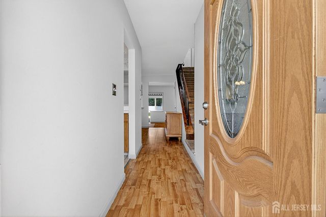 8 Marc Drive, South Brunswick, NJ 08810