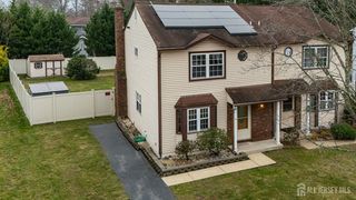8 Marc Drive, South Brunswick, NJ 08810