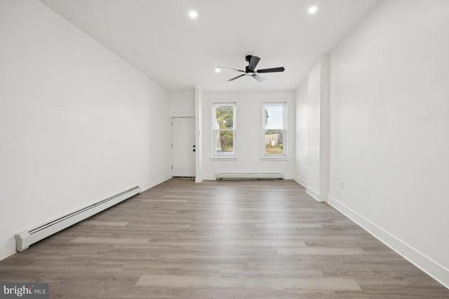 718 SPRUCE ST, Camden, NJ 08103