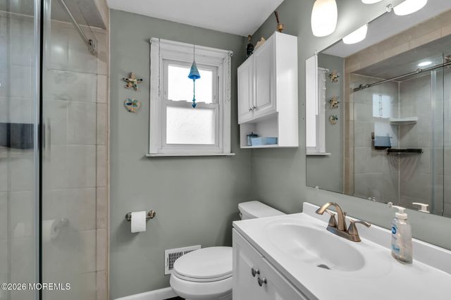 13 Dunbarton Road, Jackson, NJ 08527