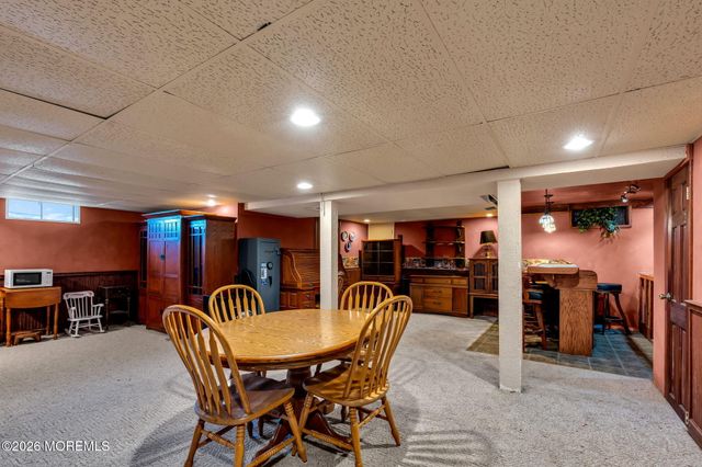 13 Dunbarton Road, Jackson, NJ 08527