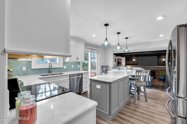 13 Dunbarton Road, Jackson, NJ 08527