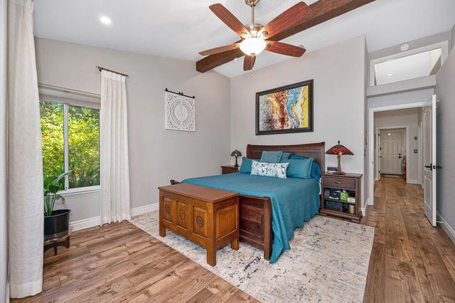 104 Whelan Ct, Folsom, CA 95630