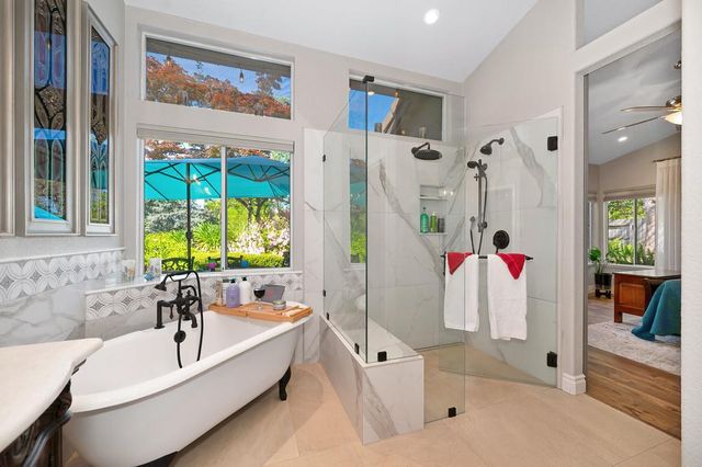 104 Whelan Ct, Folsom, CA 95630