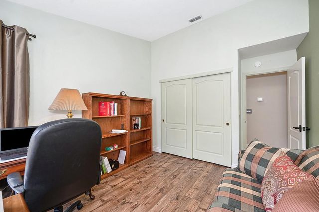 104 Whelan Ct, Folsom, CA 95630