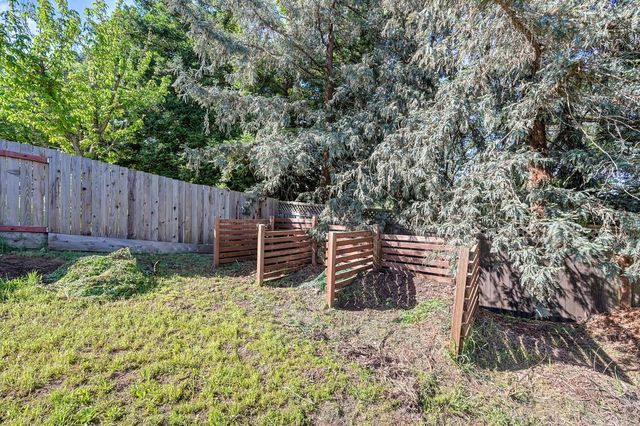 104 Whelan Ct, Folsom, CA 95630