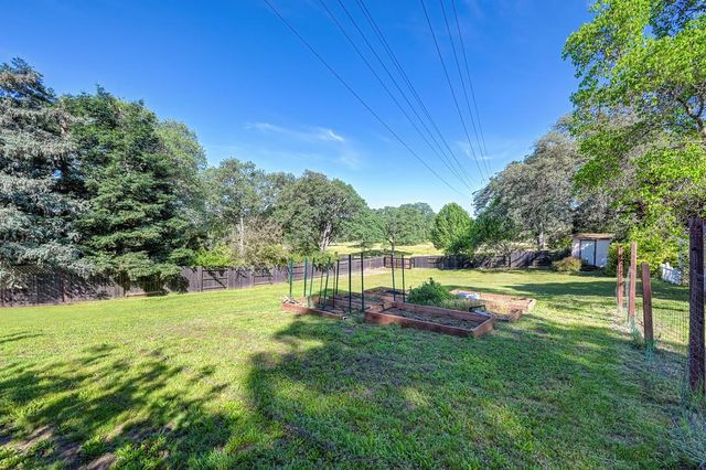 104 Whelan Ct, Folsom, CA 95630