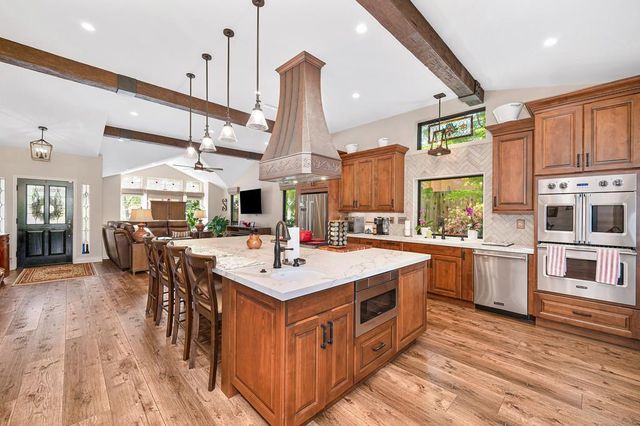 104 Whelan Ct, Folsom, CA 95630