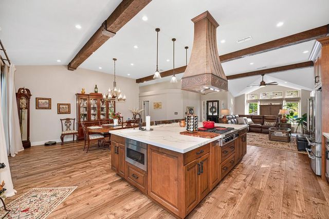 104 Whelan Ct, Folsom, CA 95630