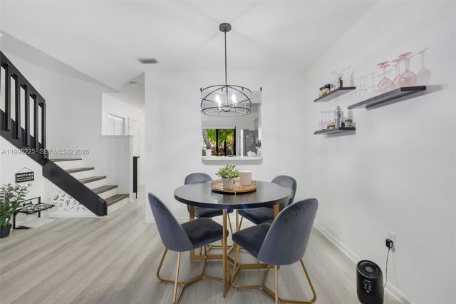 4155 Coral Springs Dr 4155, Coral Springs, FL 33065