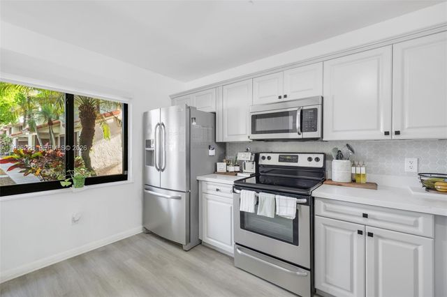 4155 Coral Springs Dr 4155, Coral Springs, FL 33065