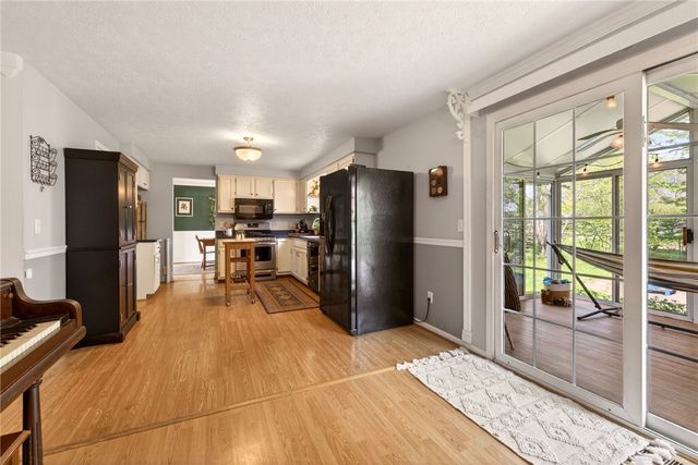 139 Heather Dale Cir Circle, Henrietta, NY 14467