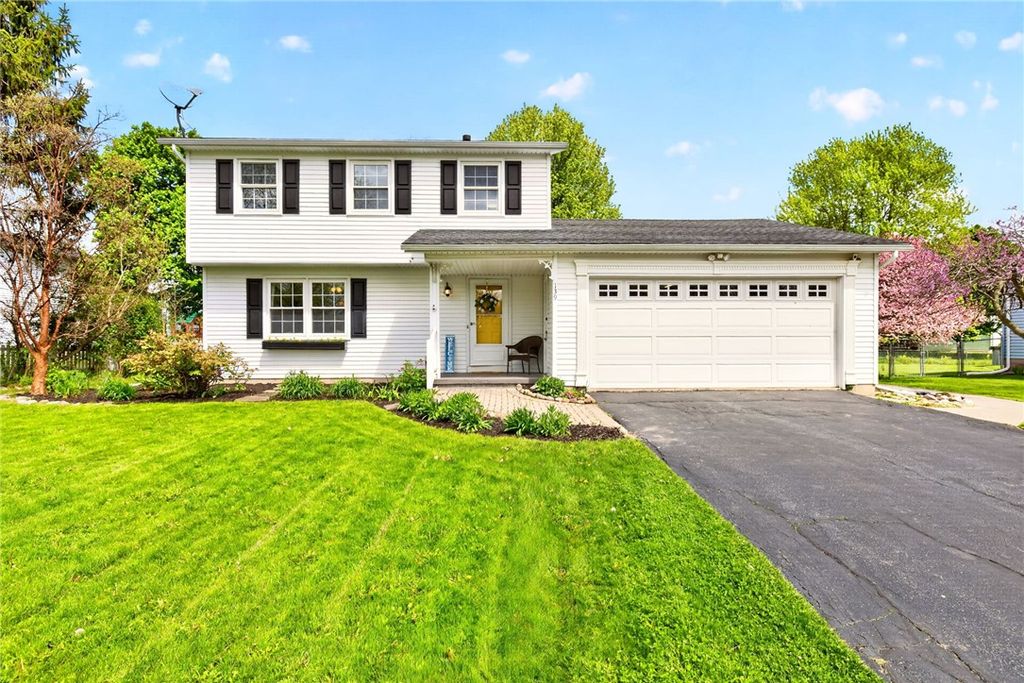 139 Heather Dale Cir Circle, Henrietta, NY 14467