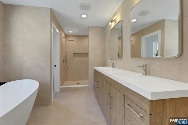 103 Hallberg Avenue, Bergenfield, NJ 07621