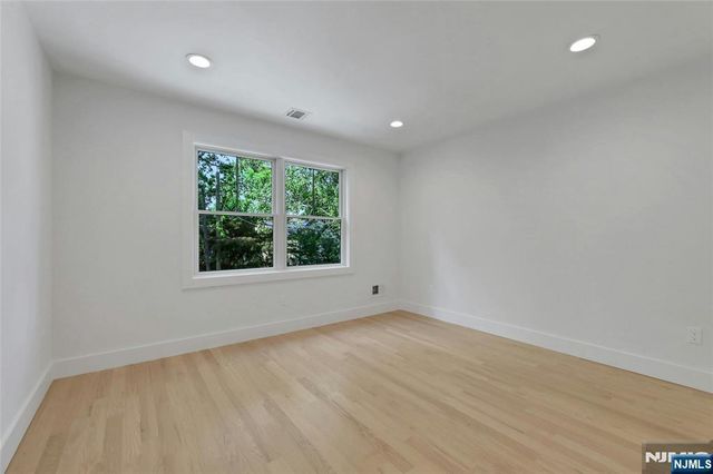 103 Hallberg Avenue, Bergenfield, NJ 07621