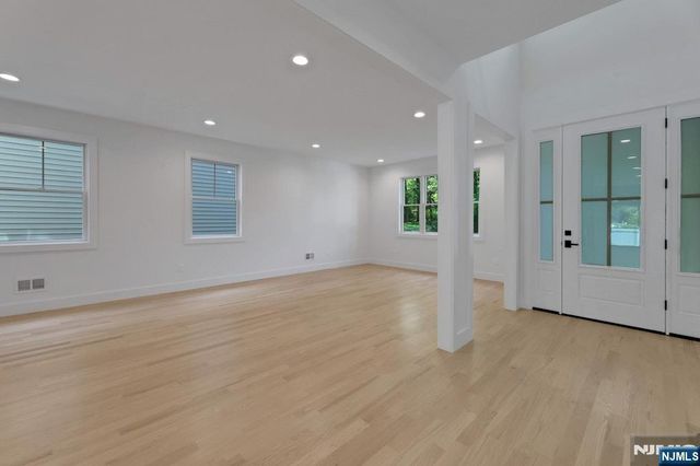 103 Hallberg Avenue, Bergenfield, NJ 07621
