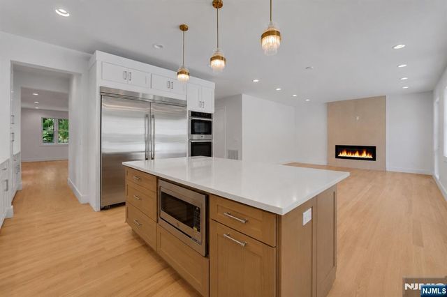 103 Hallberg Avenue, Bergenfield, NJ 07621