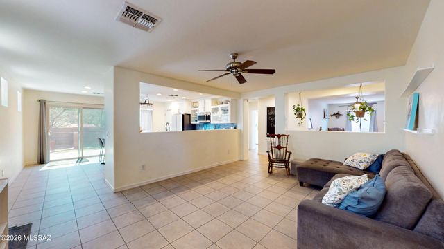 17212 S Mesa Shadows Drive, Vail, AZ 85641