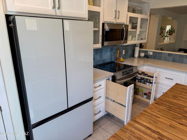 17212 S Mesa Shadows Drive, Vail, AZ 85641